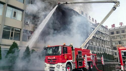 西湖火灾学生爆料新闻视频,现场惊心动魄,紧急救援展开 第3张 西湖火灾学生爆料新闻视频,现场惊心动魄,紧急救援展开 第3张